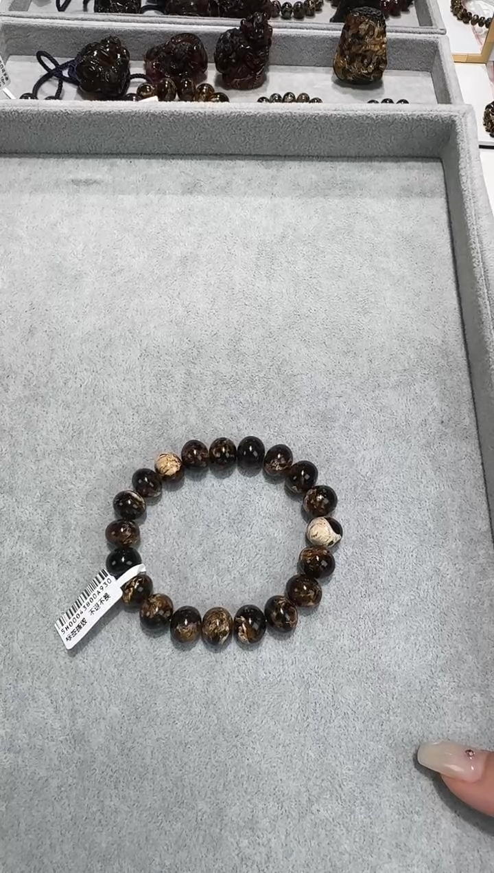 手链琥珀未镶嵌抚顺琥珀    黑金干白  12MM 