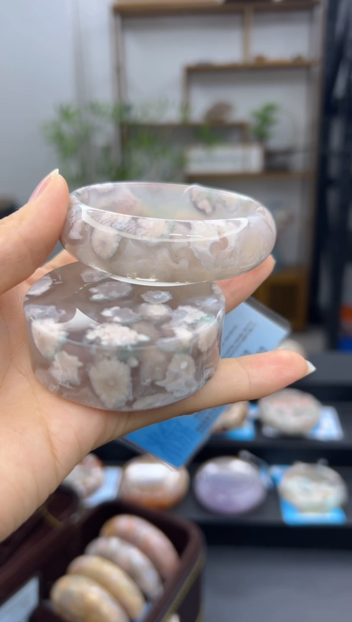 【闪购商品】石英质玉手镯未镶嵌A296(57圈赠送镯心)