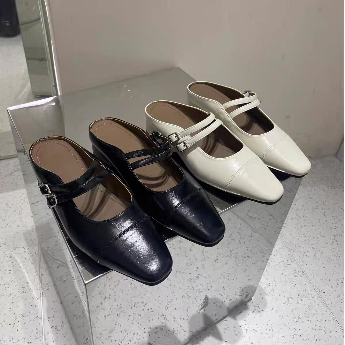 漆皮包头半拖鞋春季新款粗跟玛丽珍凉鞋（788-c629-2）