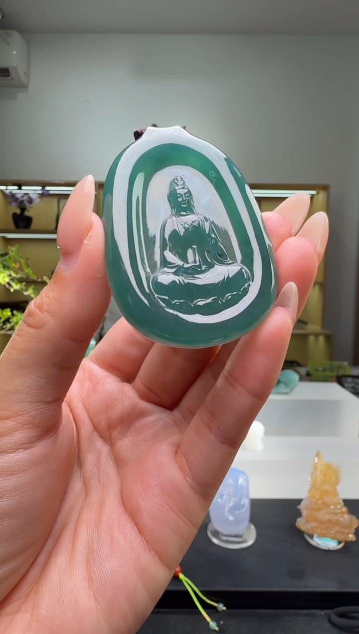 吊坠(不含链)未镶嵌翡翠观音（多样性发其一）