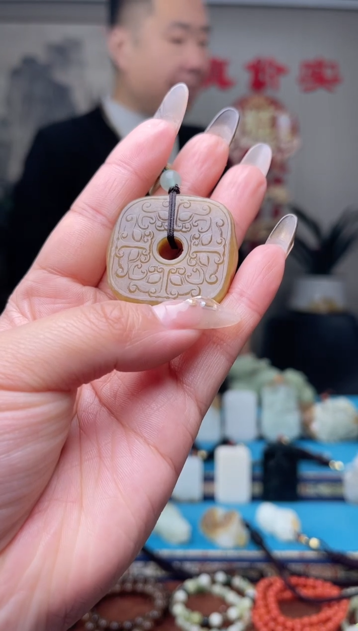 【闪购商品】和田玉挂件未镶嵌1