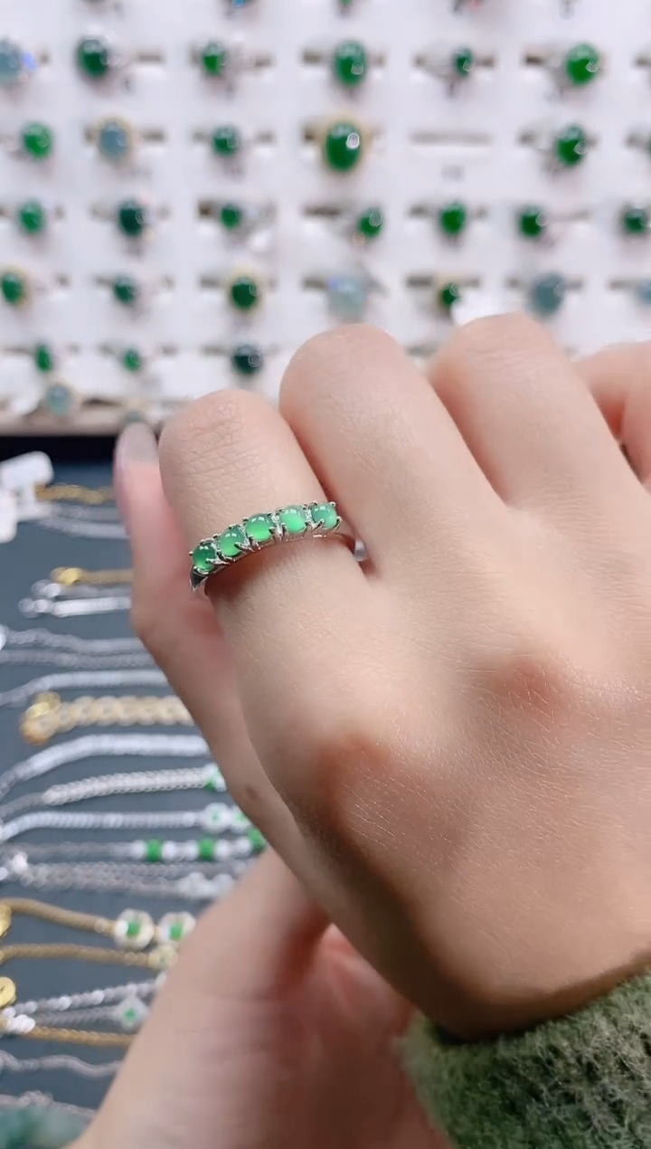 【闪购商品】翡翠戒指银S925镶嵌天然翡翠