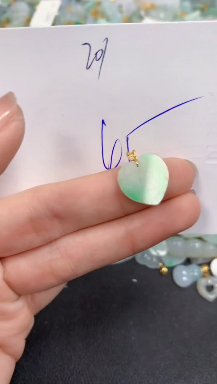 【闪购商品】翡翠颈饰18K金镶嵌 天然翡翠A货1