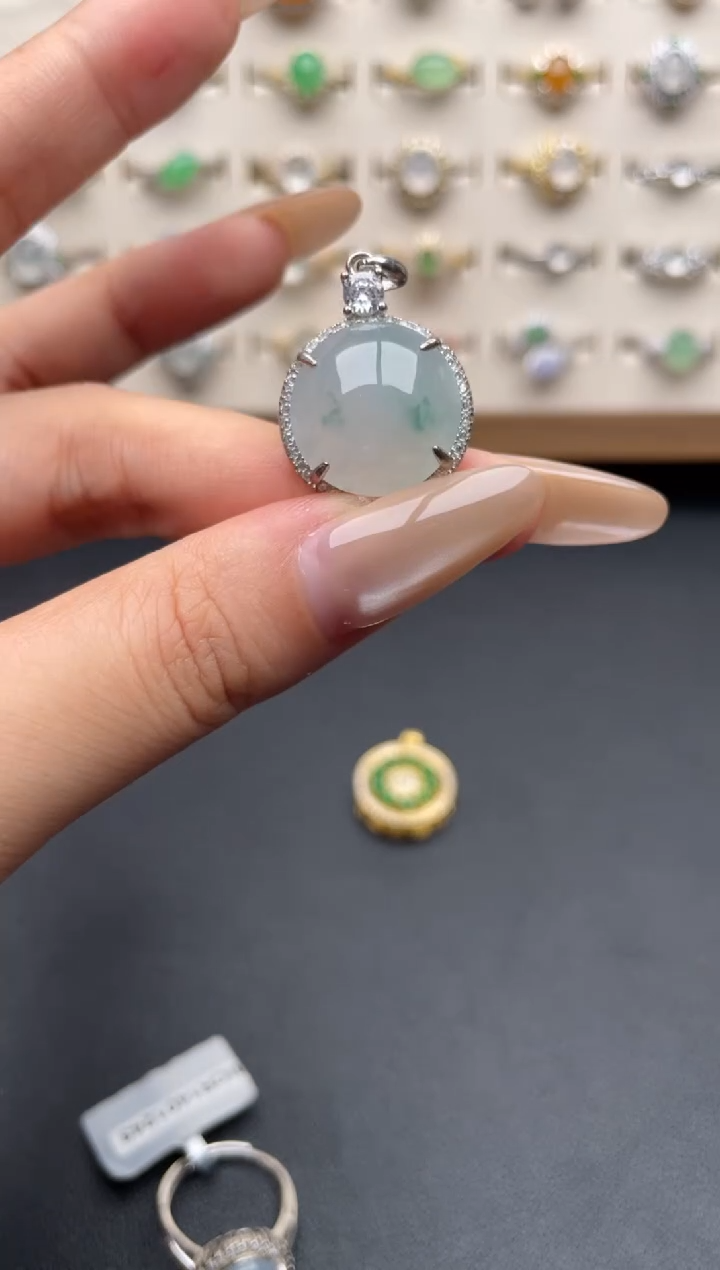 未镶嵌戒指翡翠一物一证一礼盒