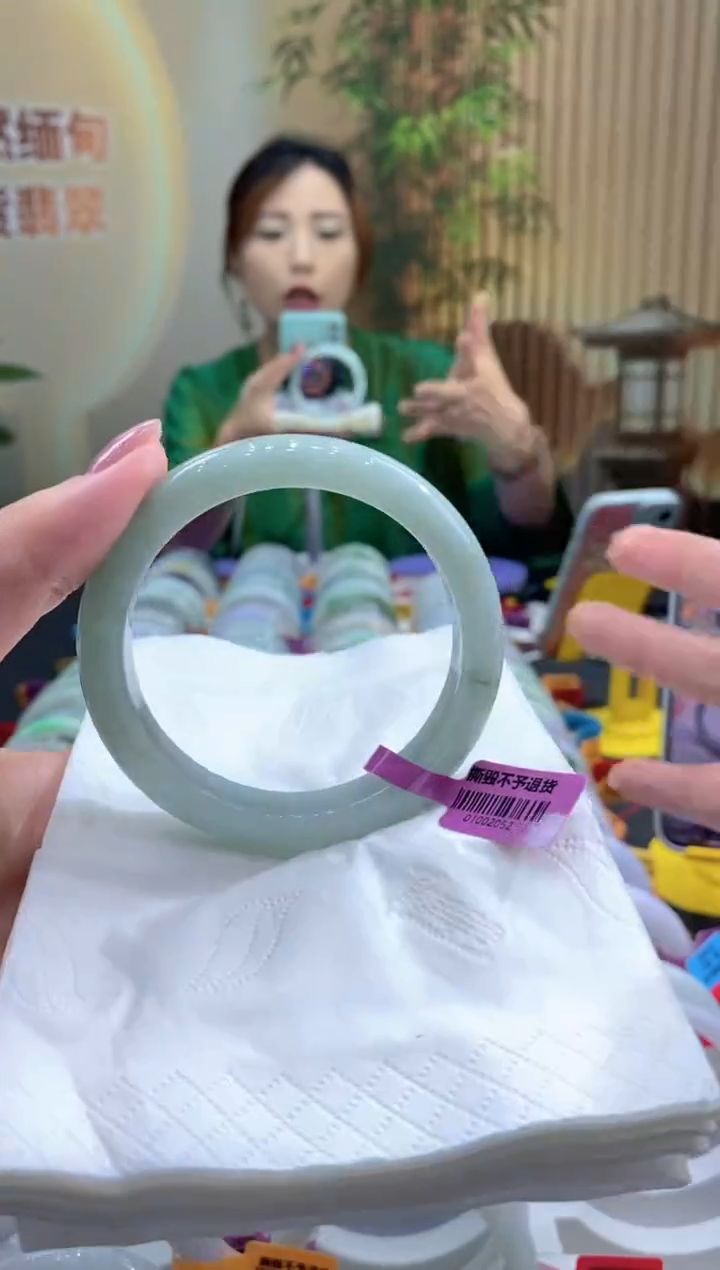 翡翠手镯未镶嵌000038287