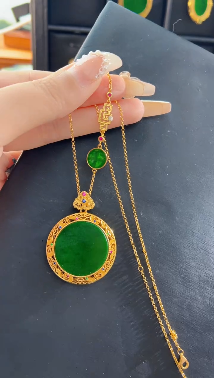 【闪购商品】翡翠吊坠(赠链)银S925镀金镶嵌天然缅甸翡翠A货吊坠