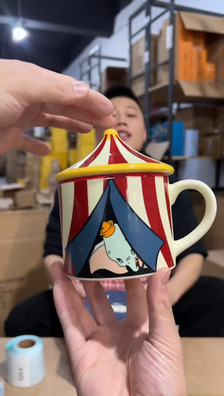 【闪购商品】杯原盒小飞象带盖杯