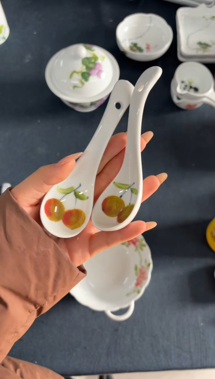 瓷片景德镇高温陶瓷食品级手绘釉中彩-勺子一对