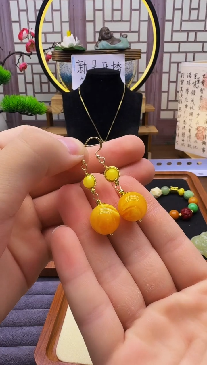 14K金镶嵌蜜蜡耳饰E208
