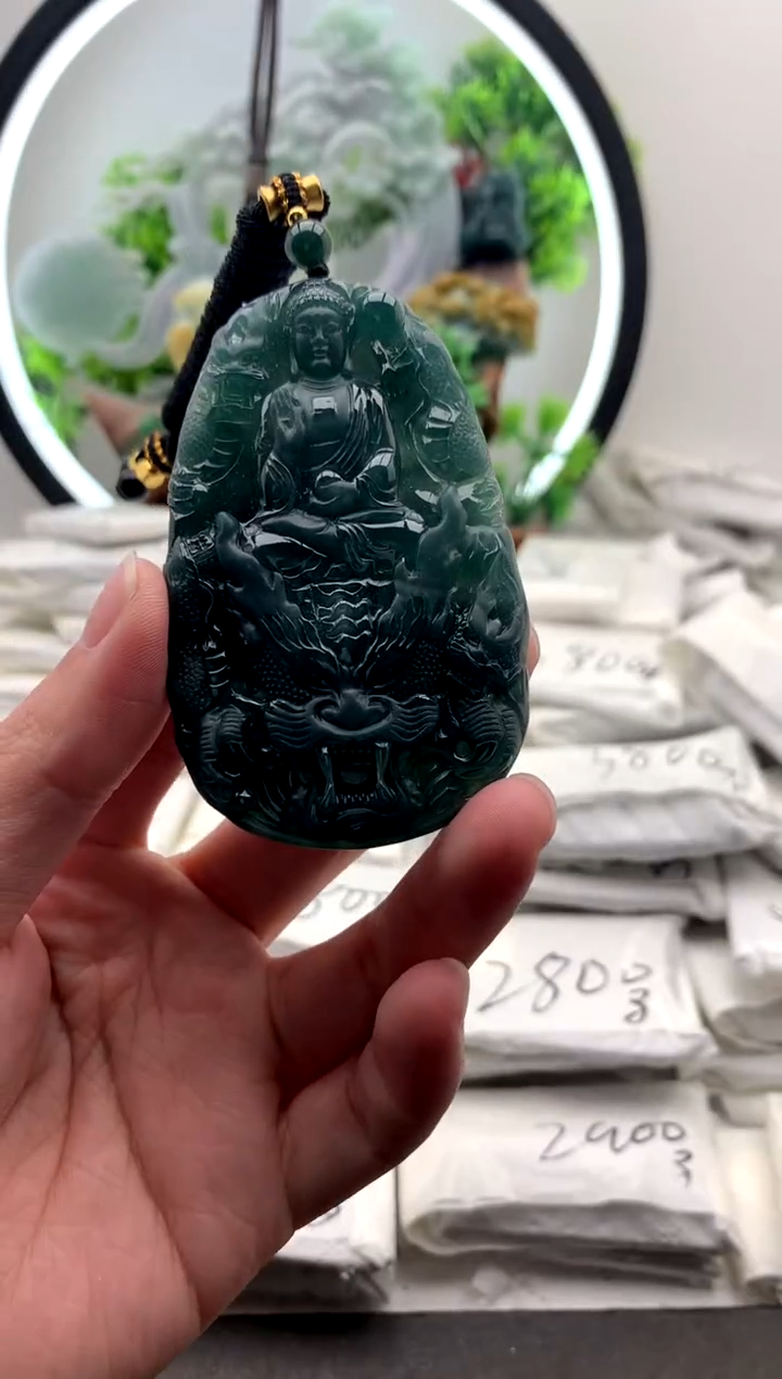 【闪购商品】翡翠颈饰未镶嵌阿弥陀佛