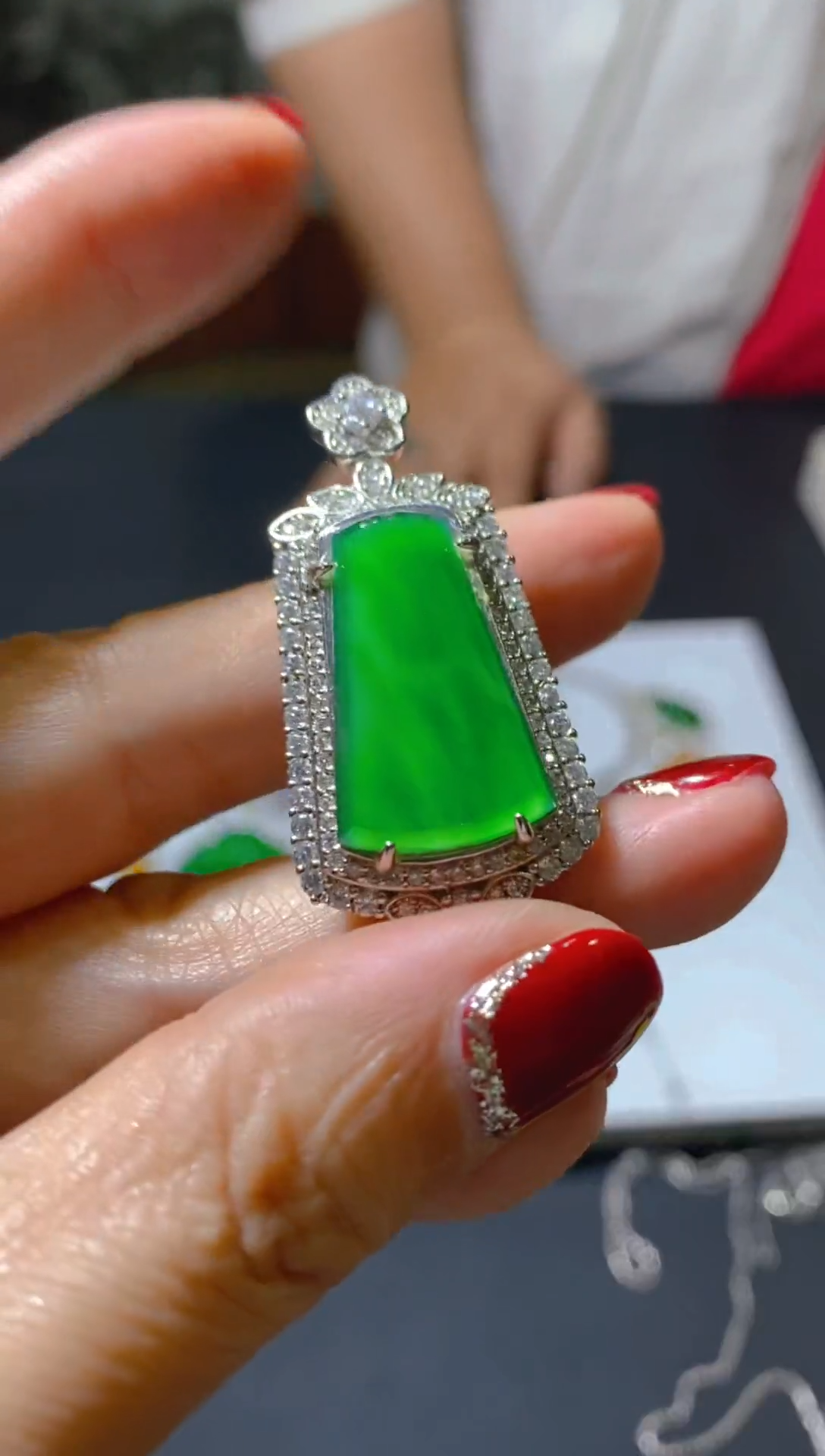 吊坠(赠链)未镶嵌翡翠0986410814