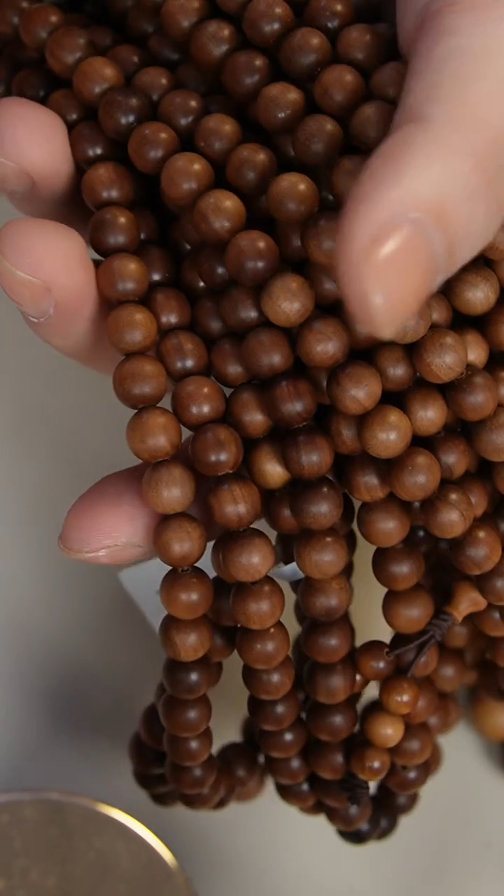 【闪购商品】檀香木手串/手链老山檀香0.8多圈多样式发其一