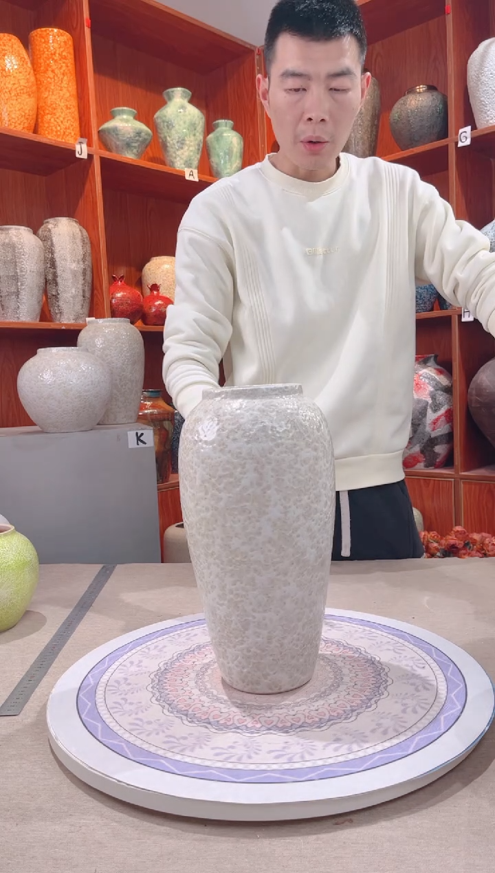 【闪购商品】瓶茶白大号 陶瓷花瓶 无花