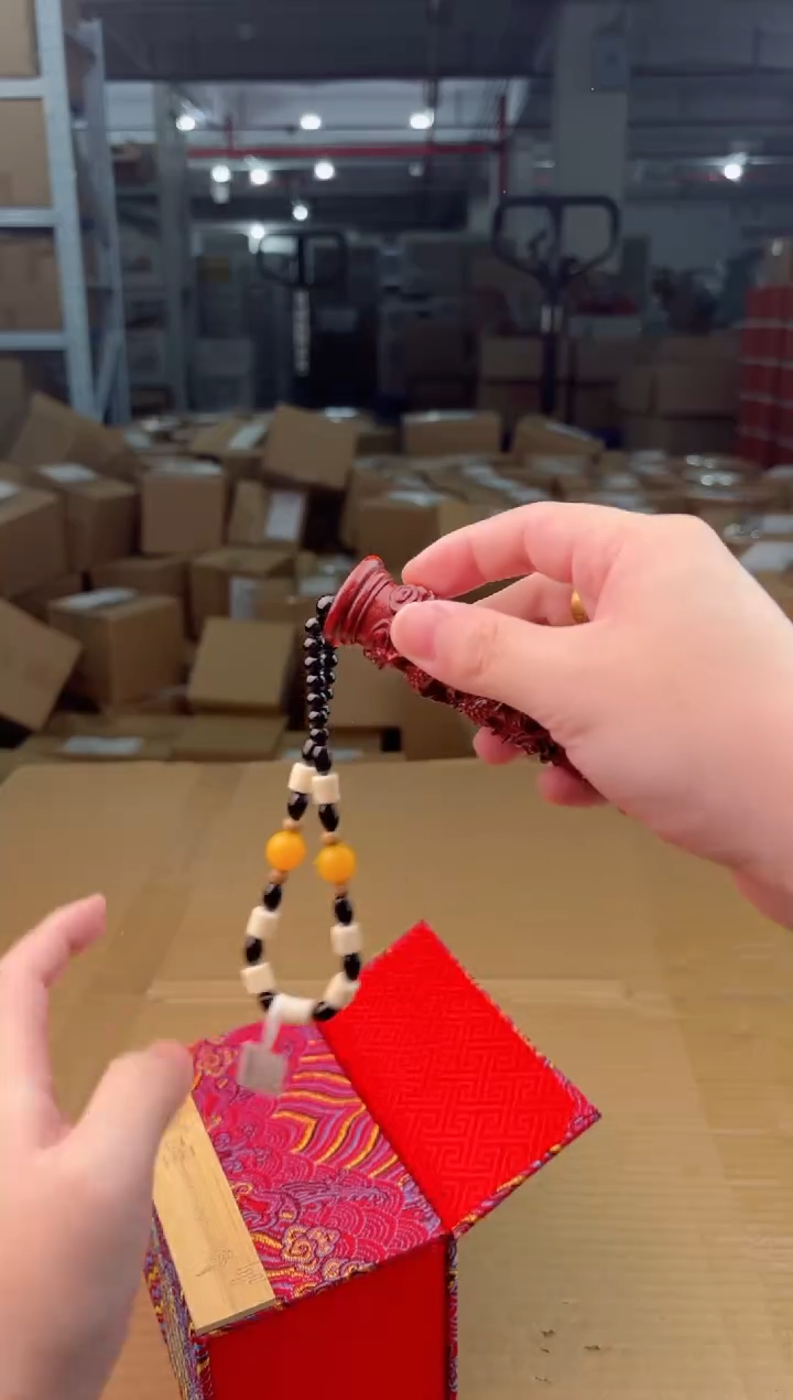 禧一文玩木作类材质手串无礼盒