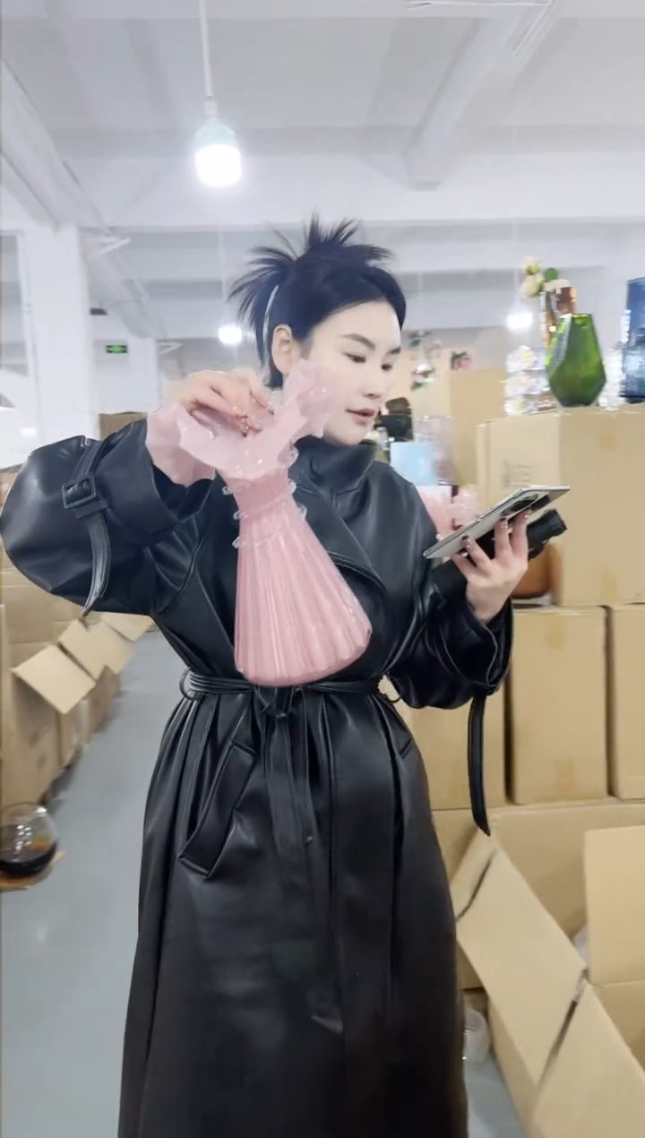 【闪购商品】无铅玻璃UU外贸花瓶微瑕-TYISR