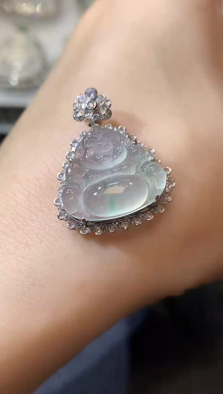 【闪购商品】翡翠吊坠(不含链)18K金镶嵌C19