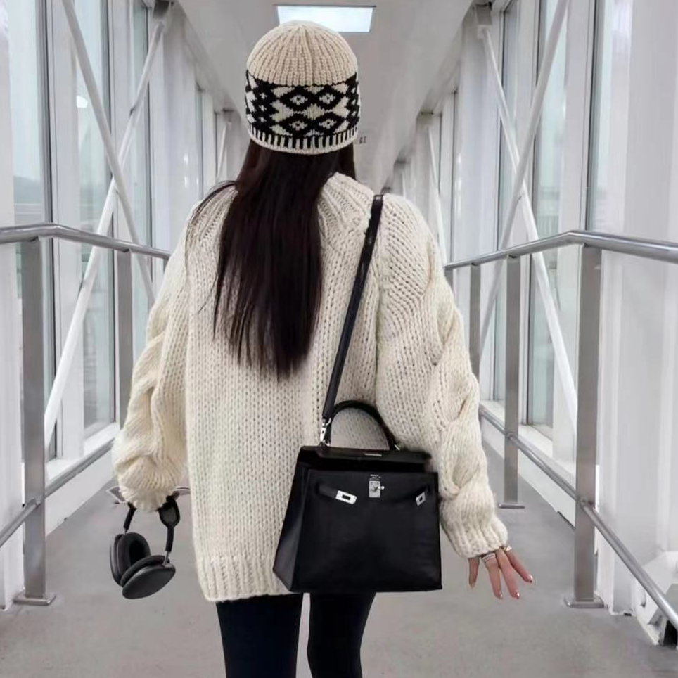 斜挎包黑色气质纯色简约时尚百搭包包