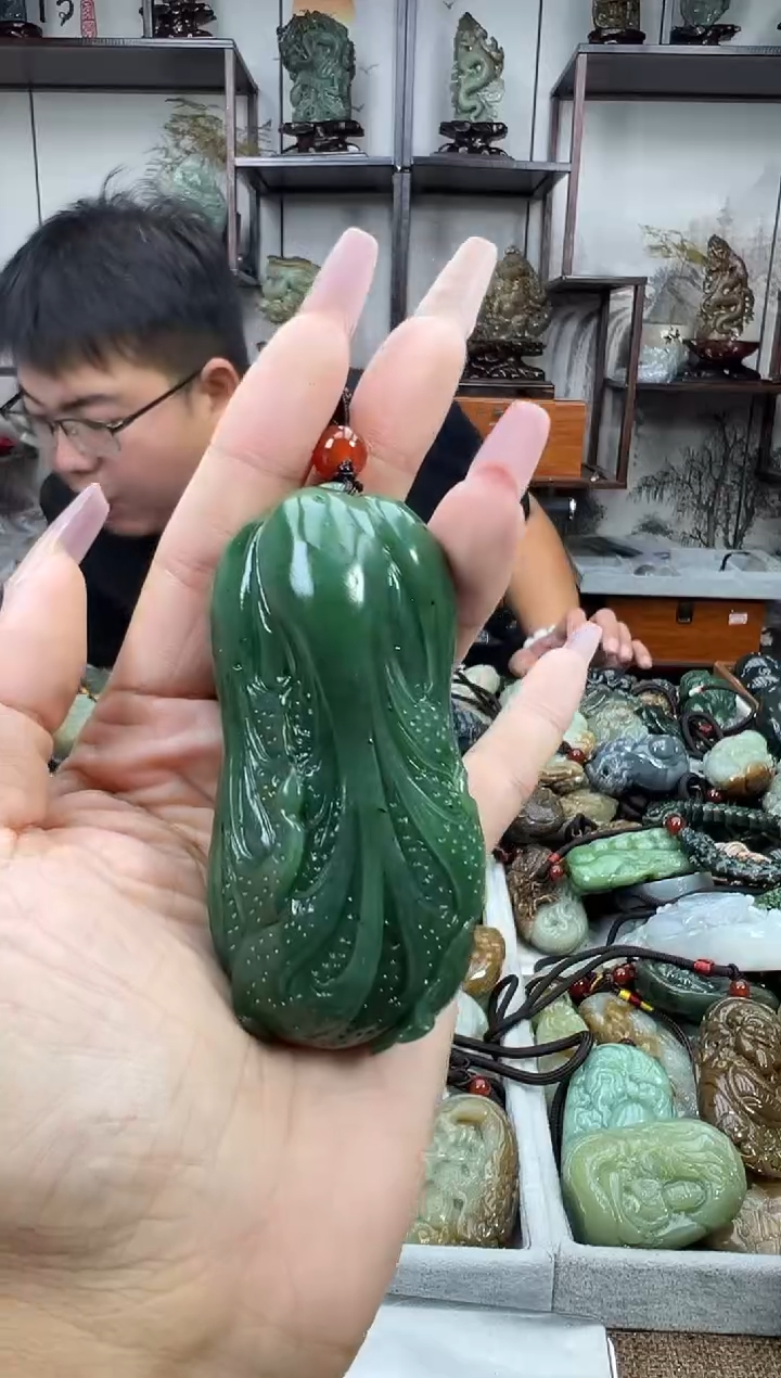 和田玉未镶嵌把件1