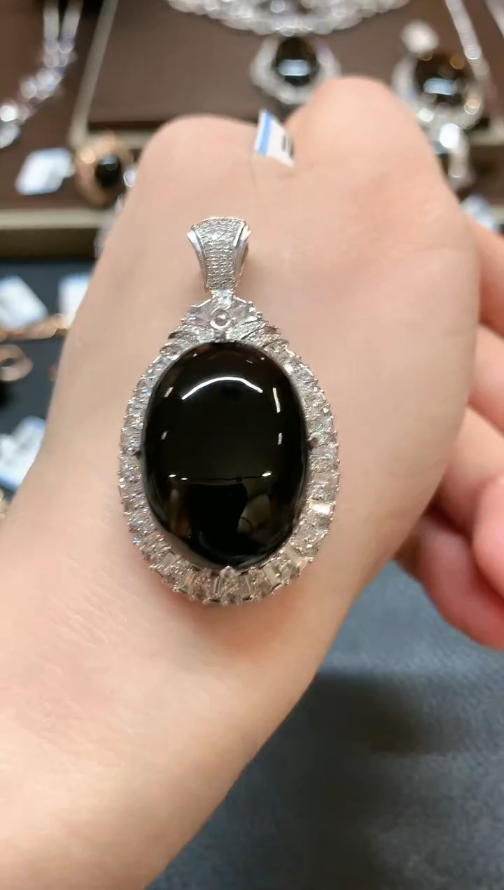 【闪购商品】翡翠吊坠(不含链)18K金镶嵌b155不退换