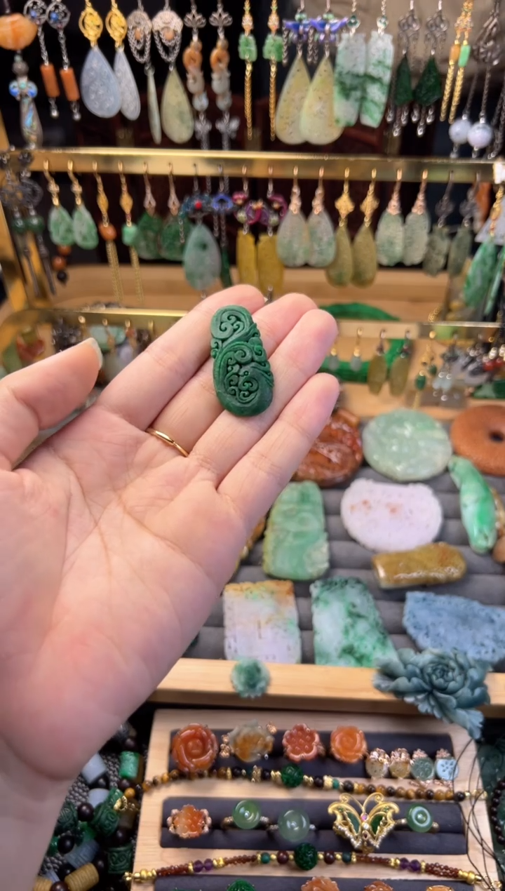 未镶嵌定制翡翠翡翠