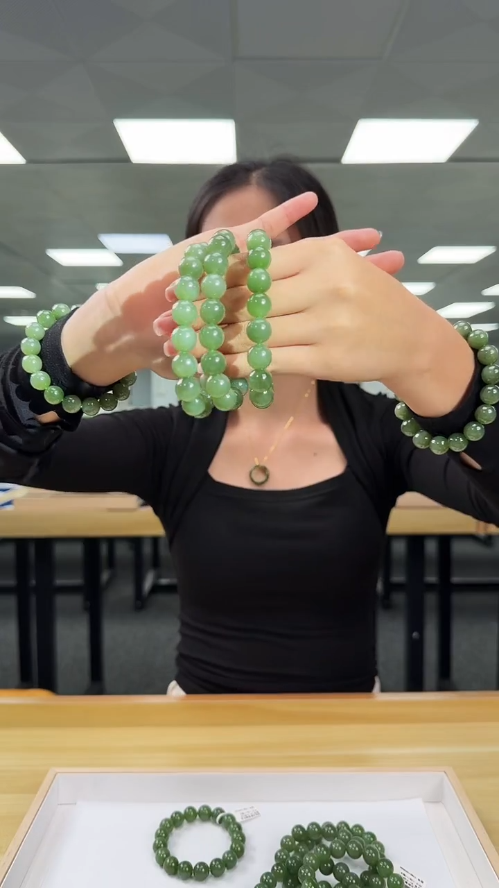 颈饰未镶嵌和田玉碧玉手串 多样性发一