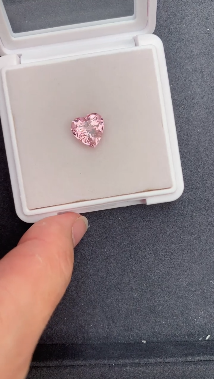 【闪购商品】绿柱石（摩根石）裸石未镶嵌4.1ct摩根石