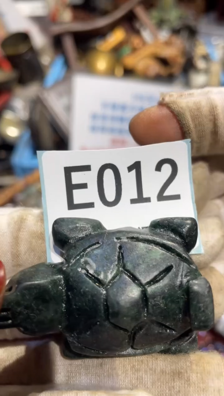 瓷片快***天表姐直播火爆热卖