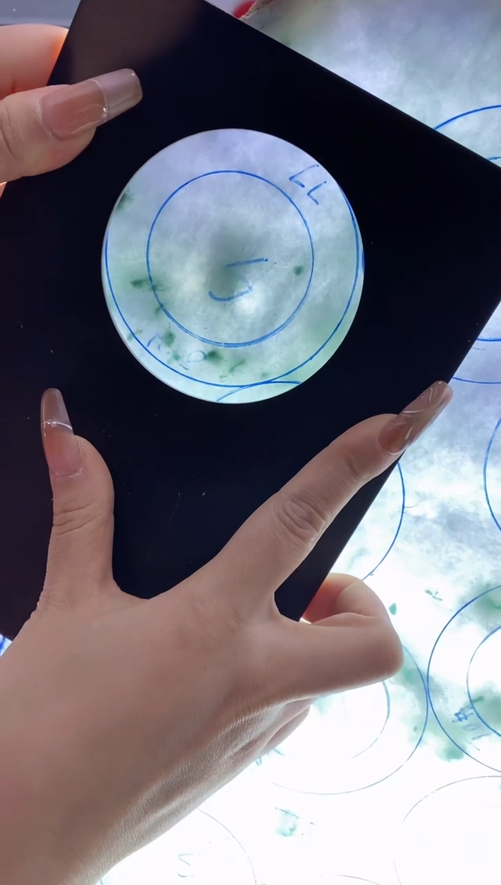 【闪购商品】定制翡翠手镯未镶嵌手镯