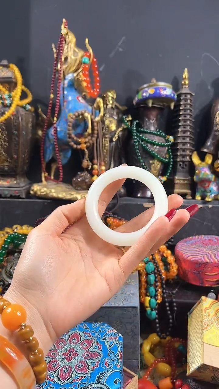 【闪购商品】和田玉手镯未镶嵌【闪购商品】白色和田手镯123494