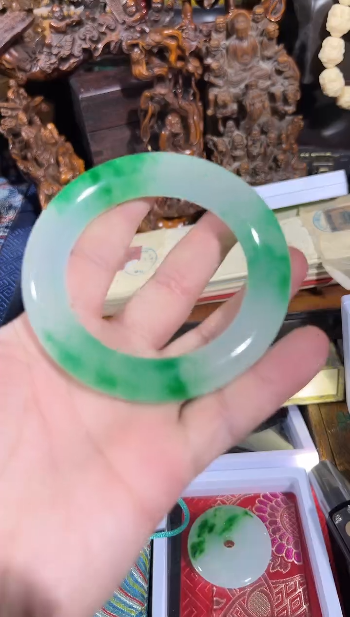 【闪购商品】翡翠手镯未镶嵌11111111111111111111