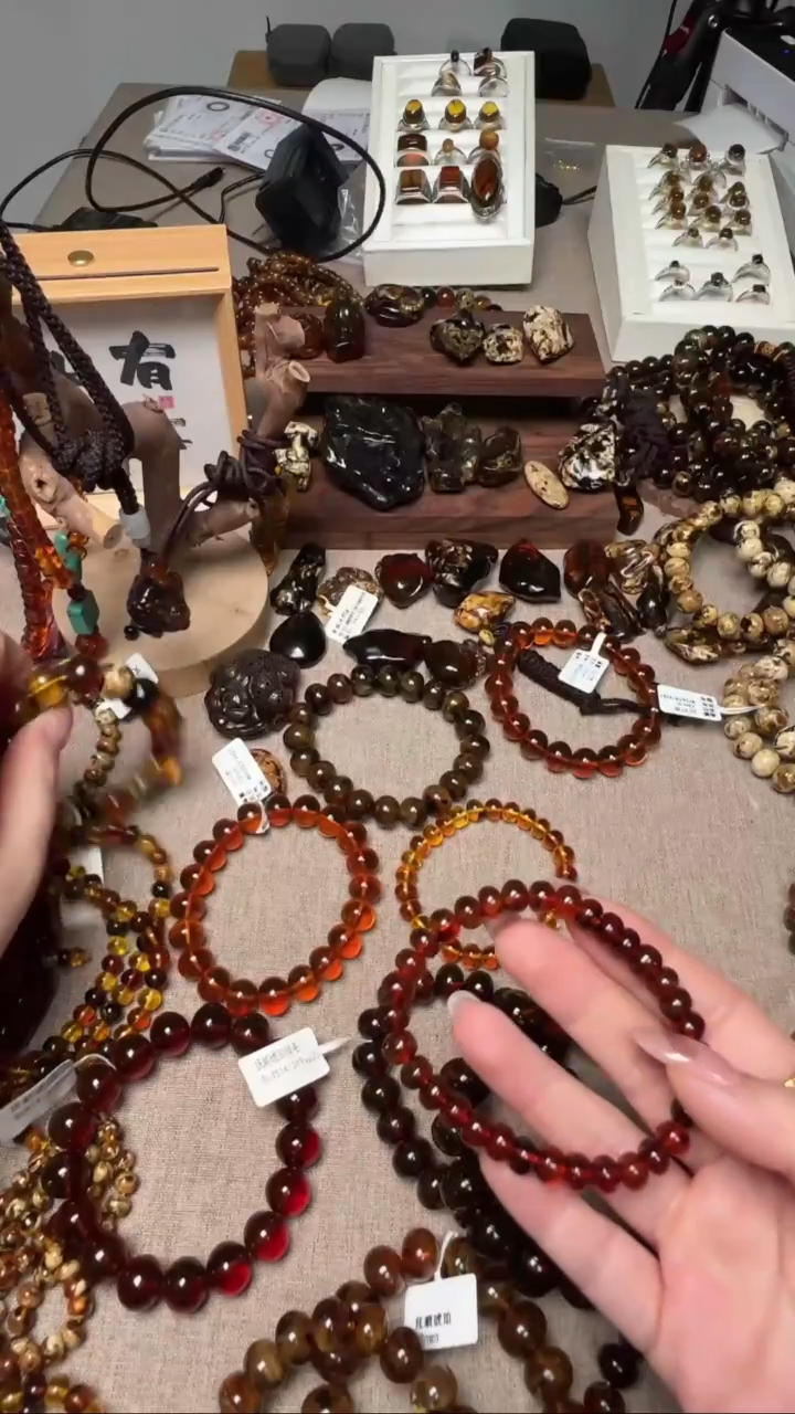 【闪购商品】琥珀手链未镶嵌抚顺琥珀