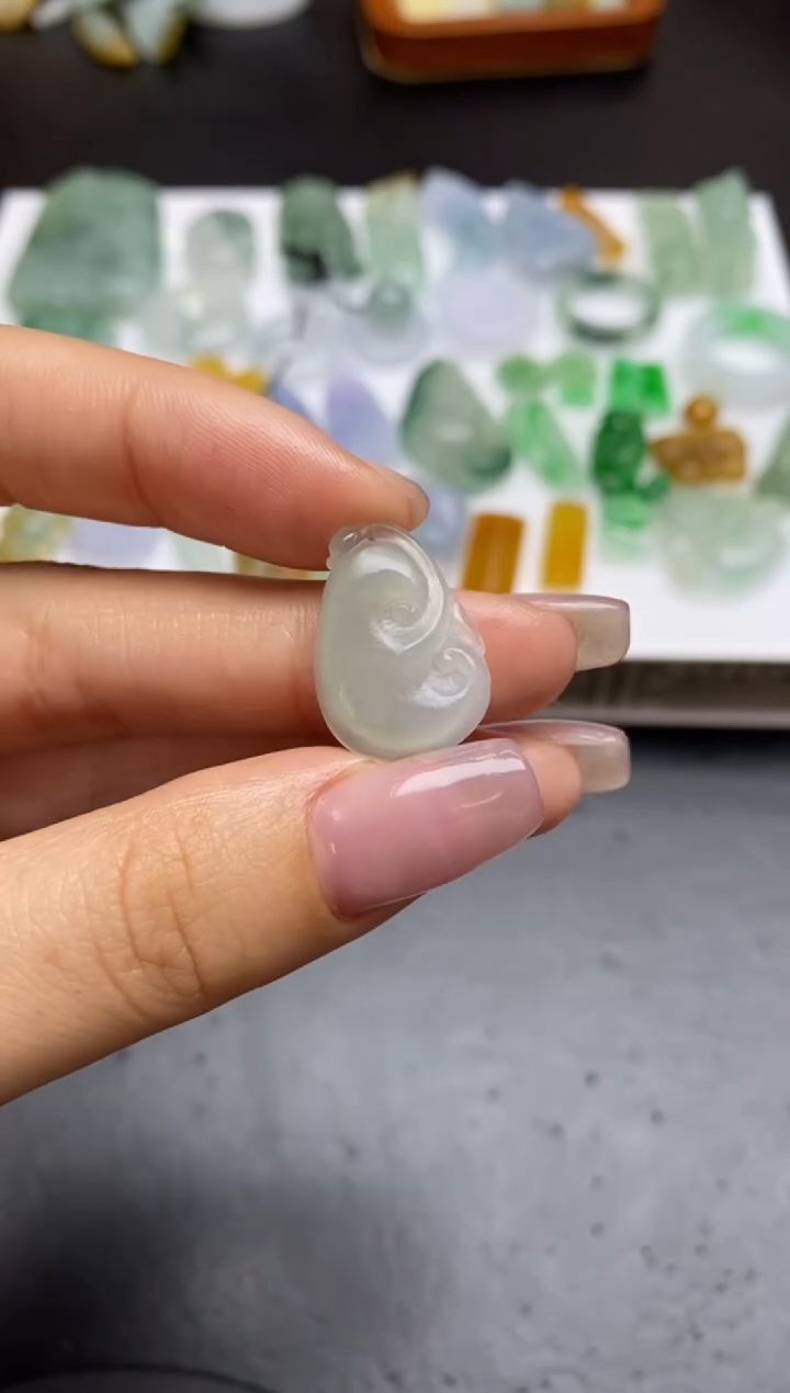 【闪购商品】定制翡翠未镶嵌翡翠毛货~