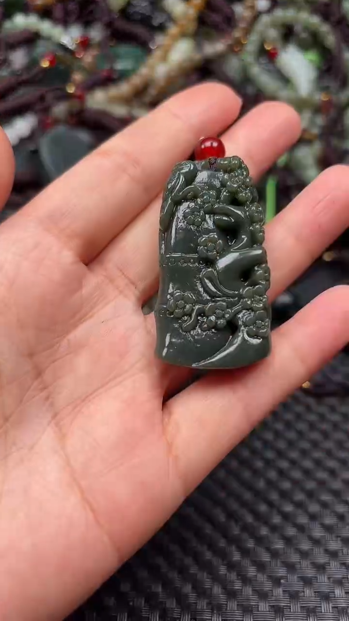 【闪购商品】和田玉颈饰未镶嵌.