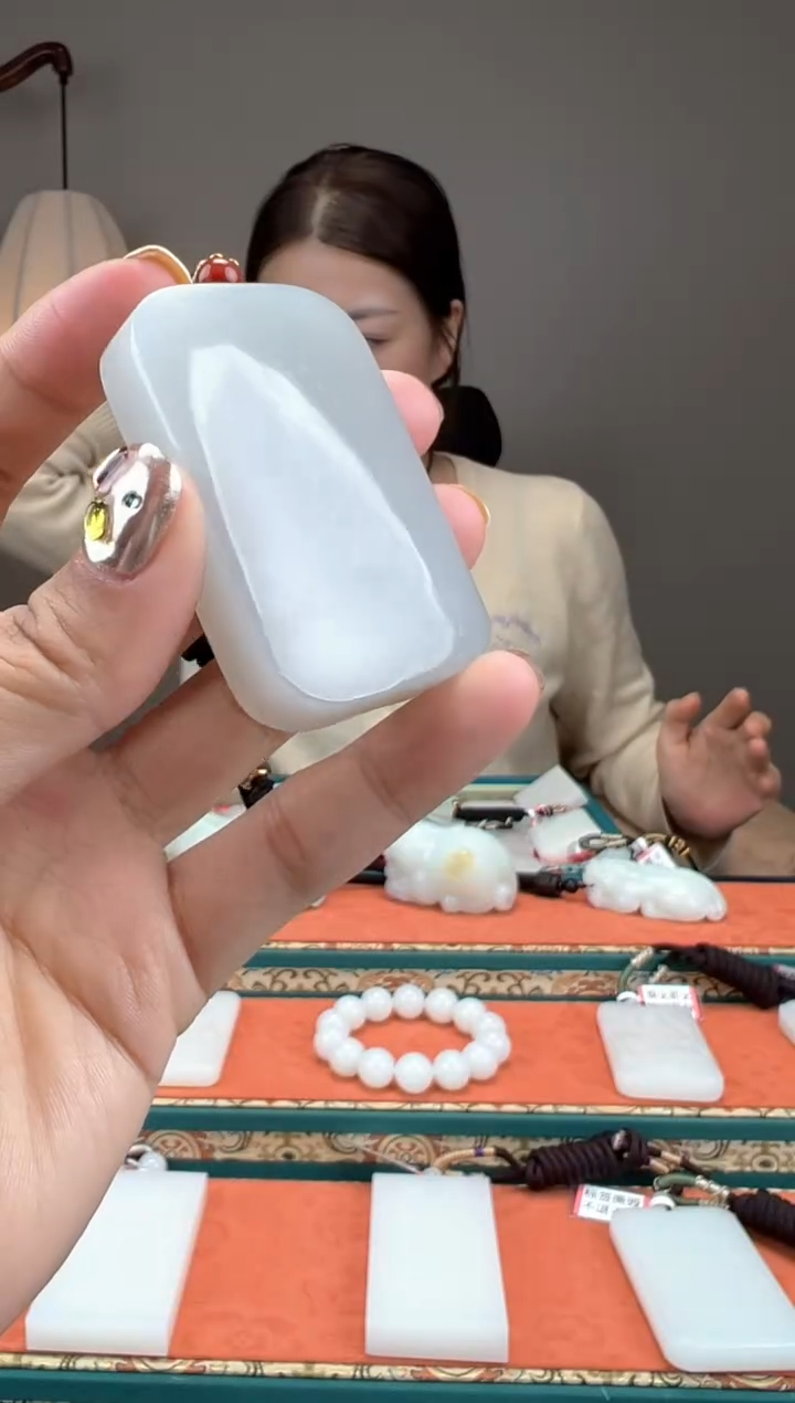 【闪购商品】和田玉颈饰未镶嵌1