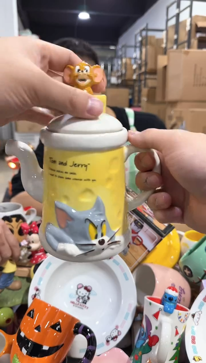 瓷片原盒猫和老鼠奶酪茶壶