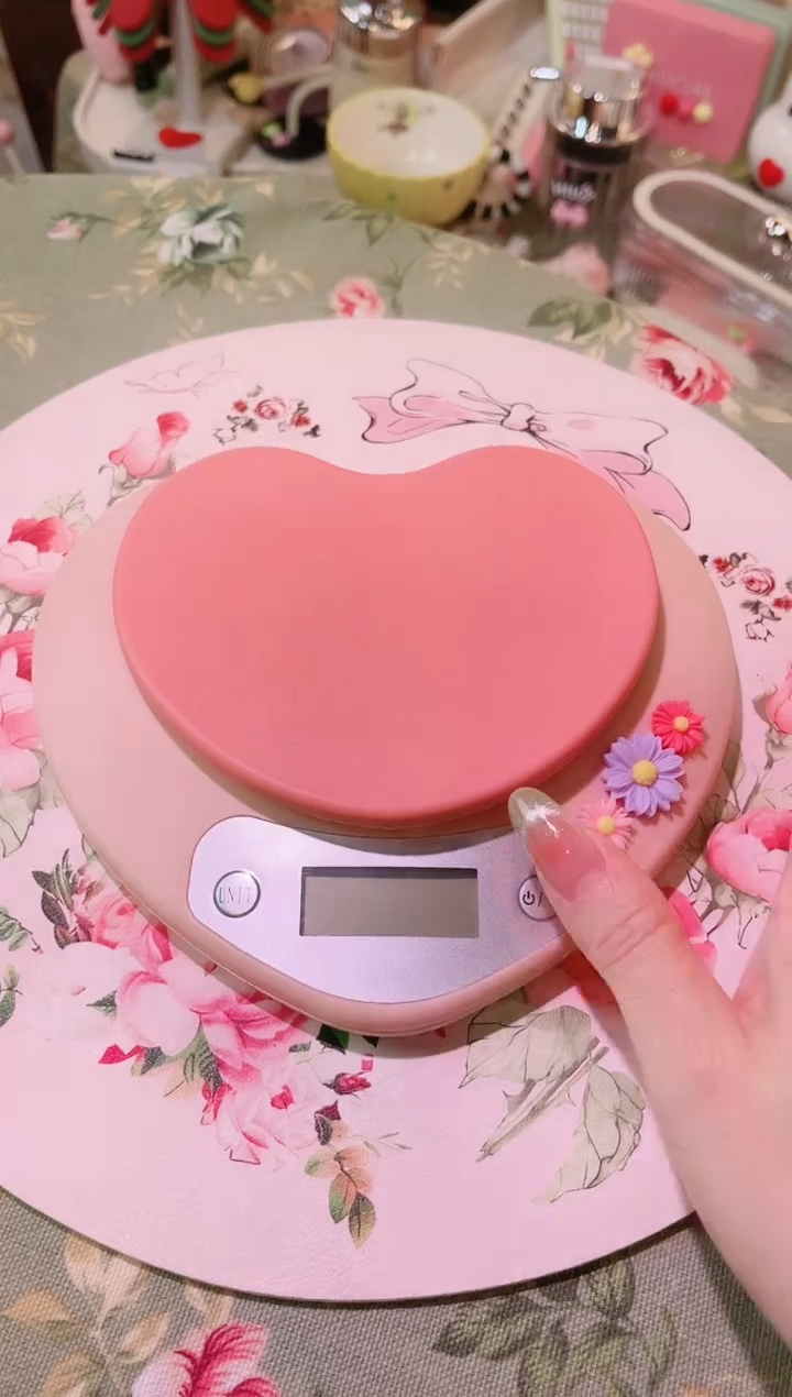 【闪购商品】摆件爱心克度称品质好，发货快，放心拍