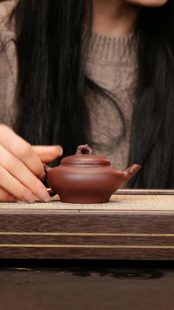 茶壶紫砂云根 红豆