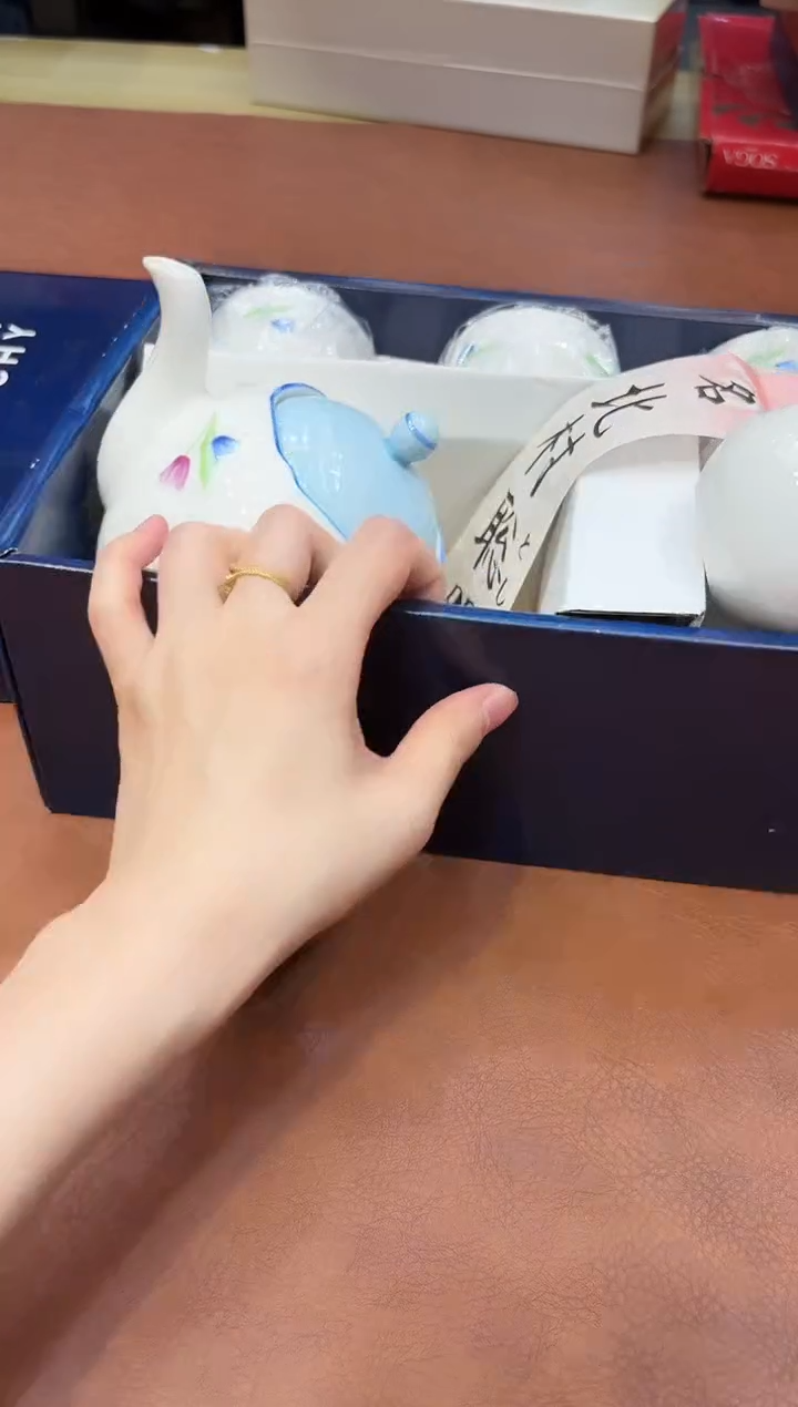 小狐狸精选日瓷器