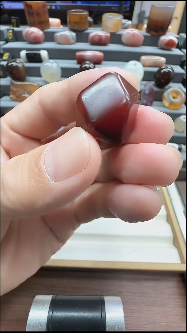 未镶嵌颈饰玛瑙/玉髓玛瑙18