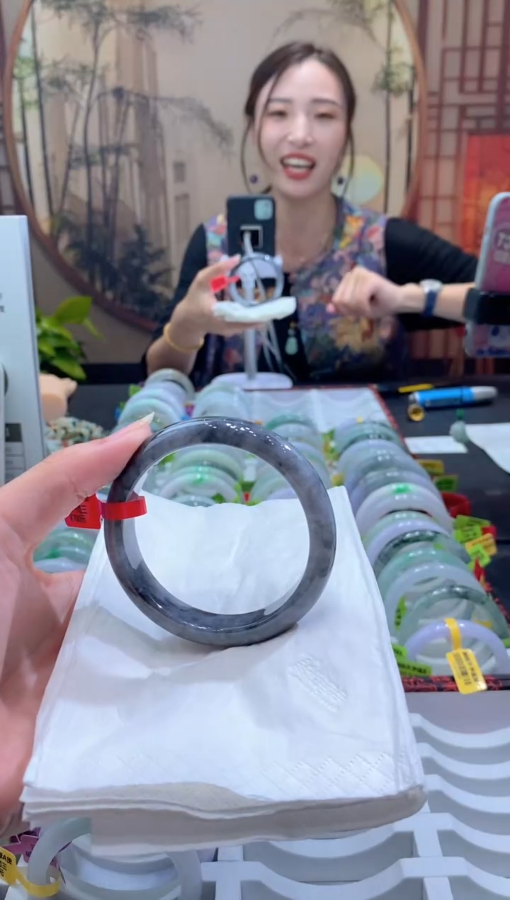 未镶嵌手镯翡翠000074829