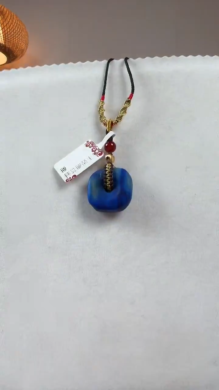 未镶嵌青金石颈饰坠