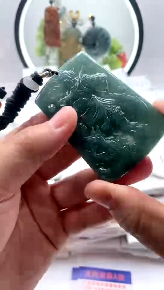 【闪购商品】翡翠颈饰未镶嵌关公【品质一般能接受再拍】