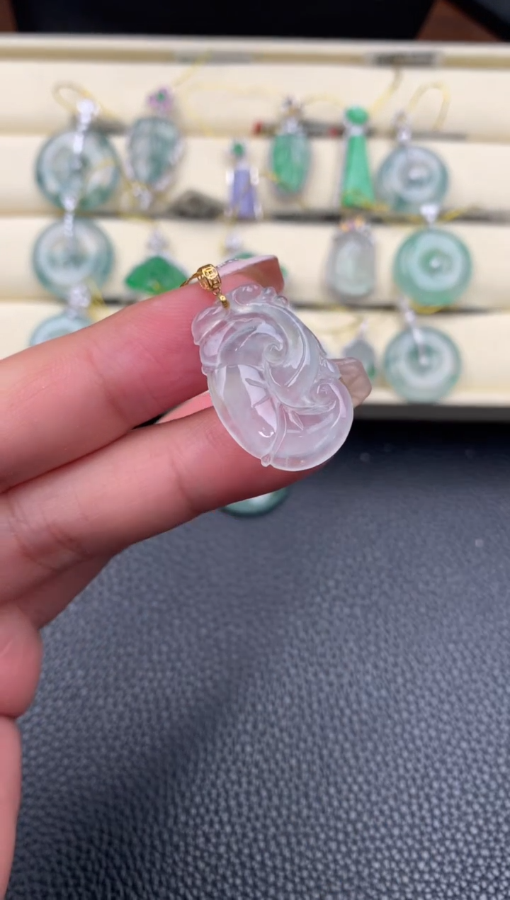 【闪购商品】翡翠颈饰18K金镶嵌D716.......