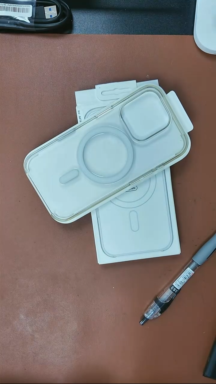 99新用****416Pro  透明 瑕疵 发黄