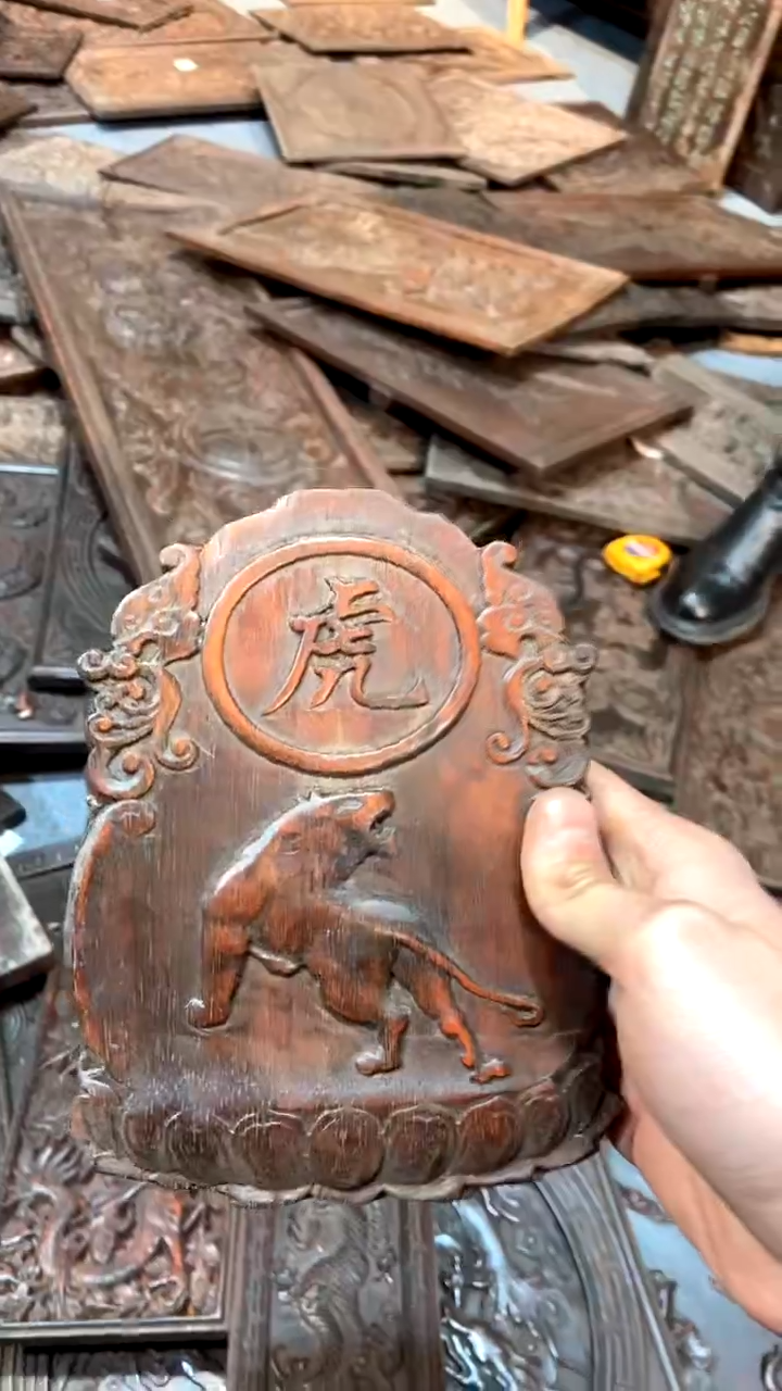 【闪购商品】木紫檀雕刻一物一拍一直播为准