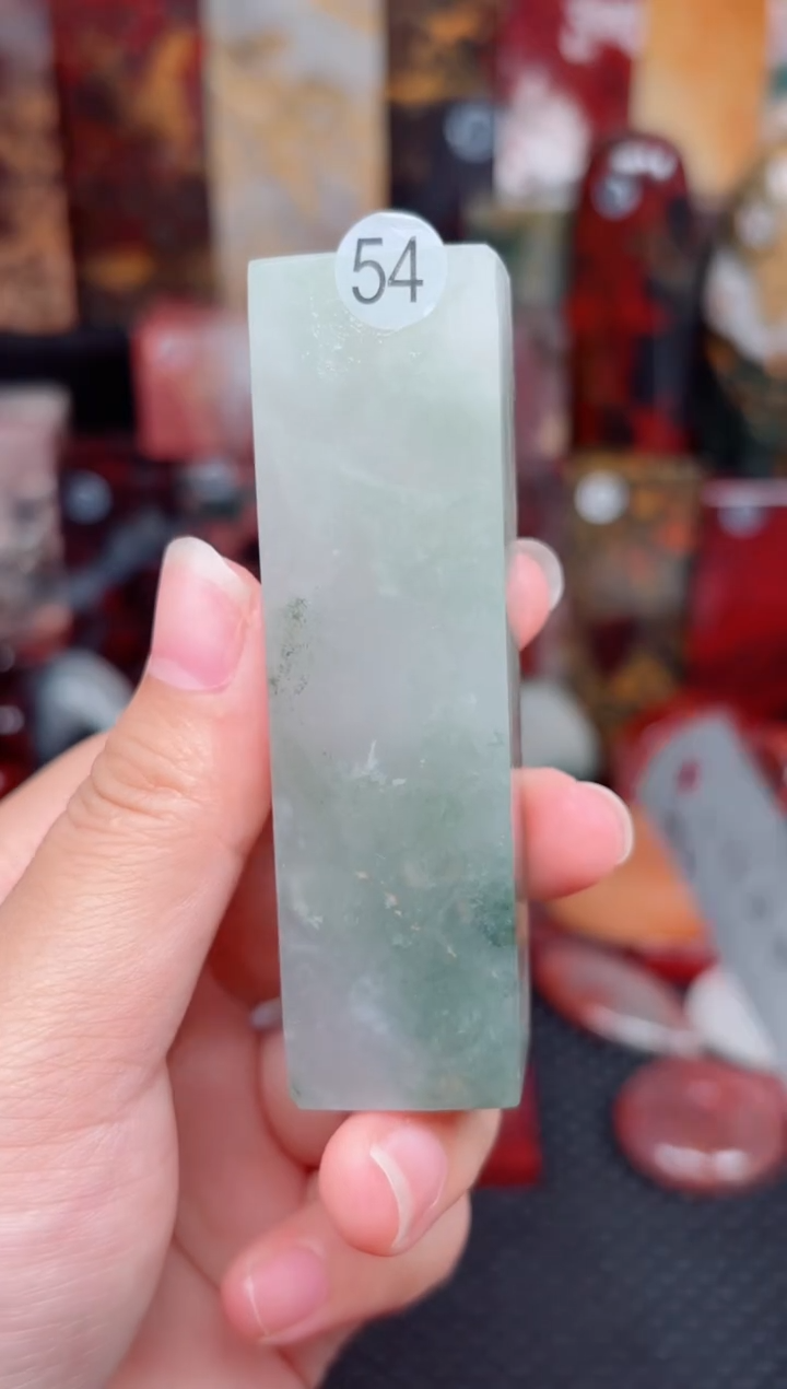 玉桂林鸡血玉印章、摆件54