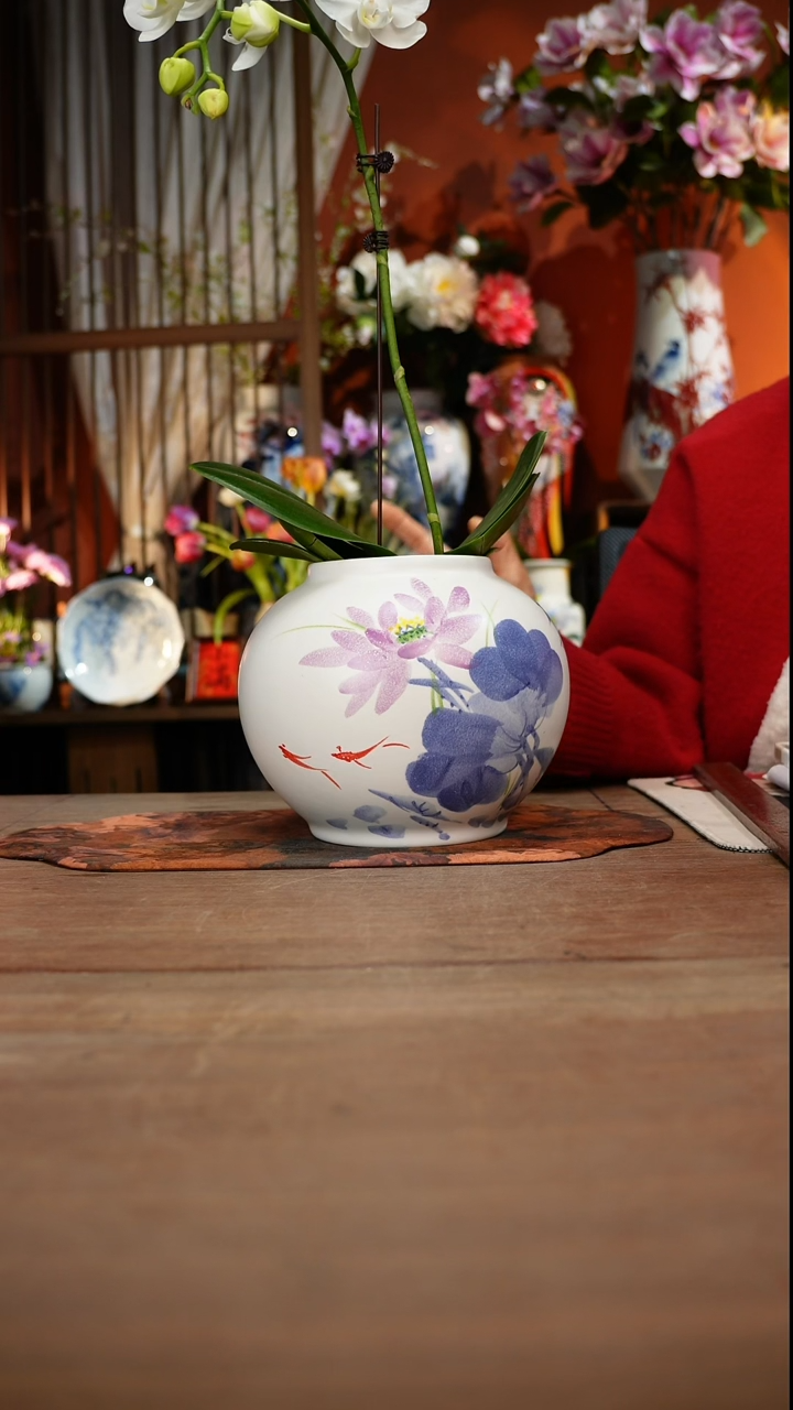 当代高温釉下彩手绘陶瓷餐具