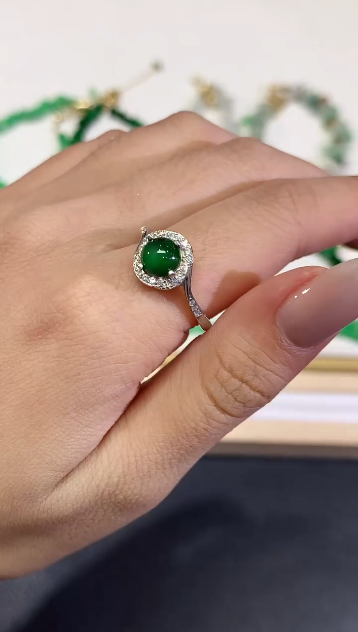 【闪购商品】翡翠吊坠(不含链)银S925镶嵌1多人多样性随机发货1件