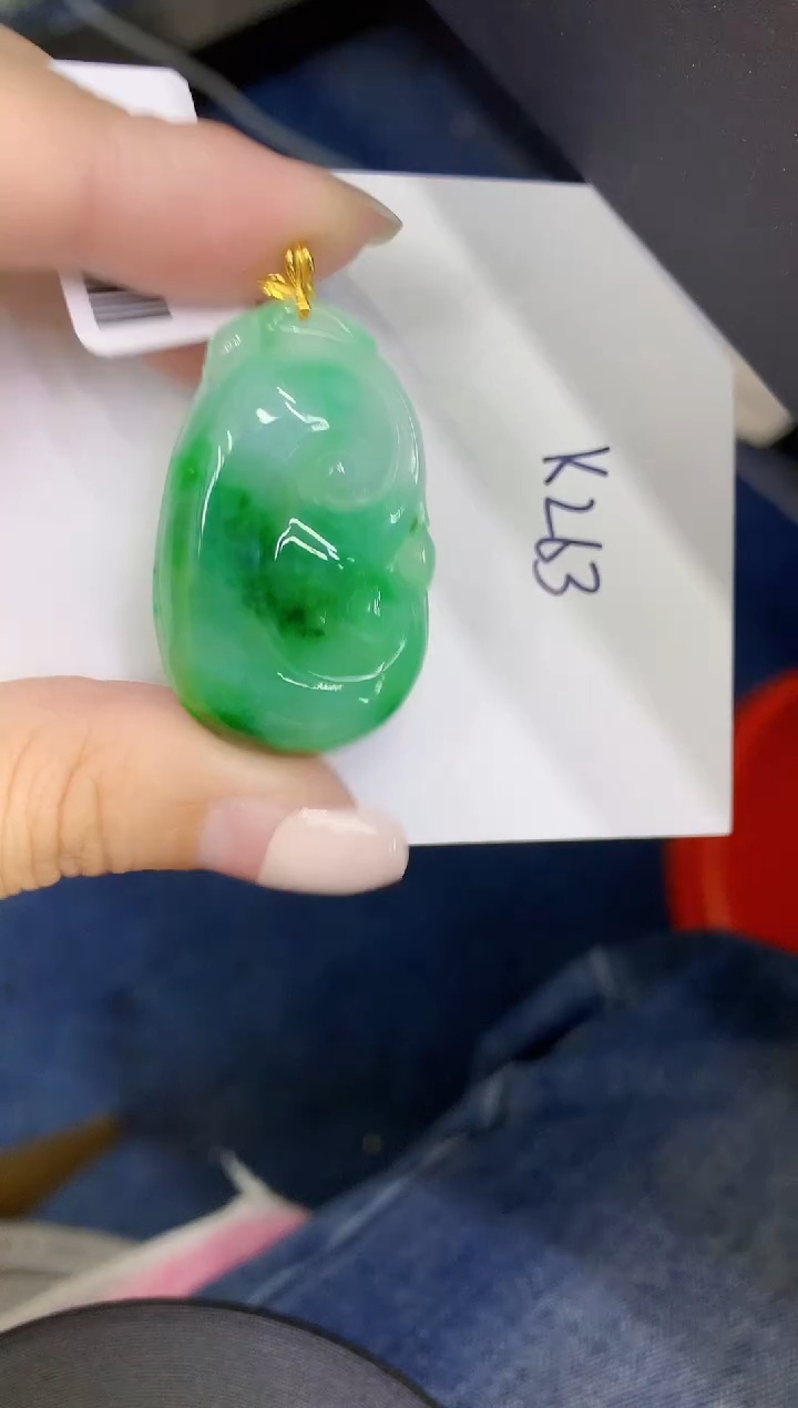 颈饰18K金镶嵌翡翠缅甸天然翡翠A货