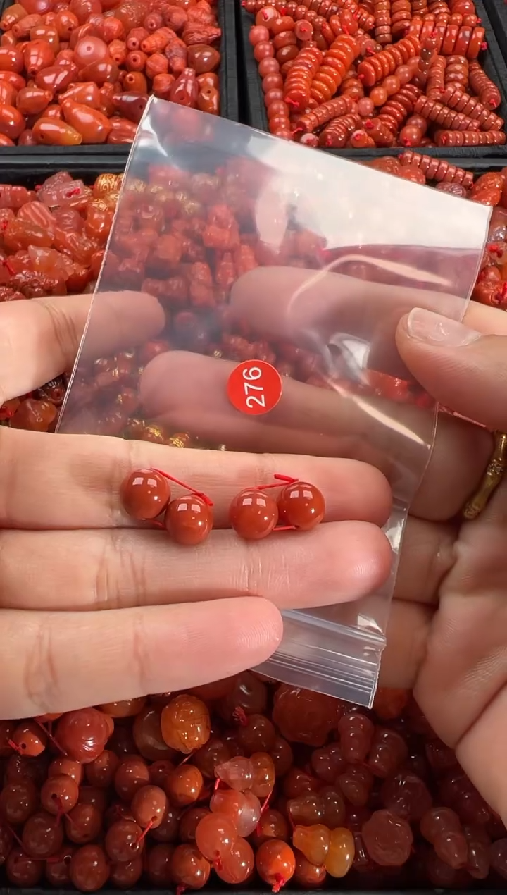 【闪购商品】南红玛瑙颈饰未镶嵌1